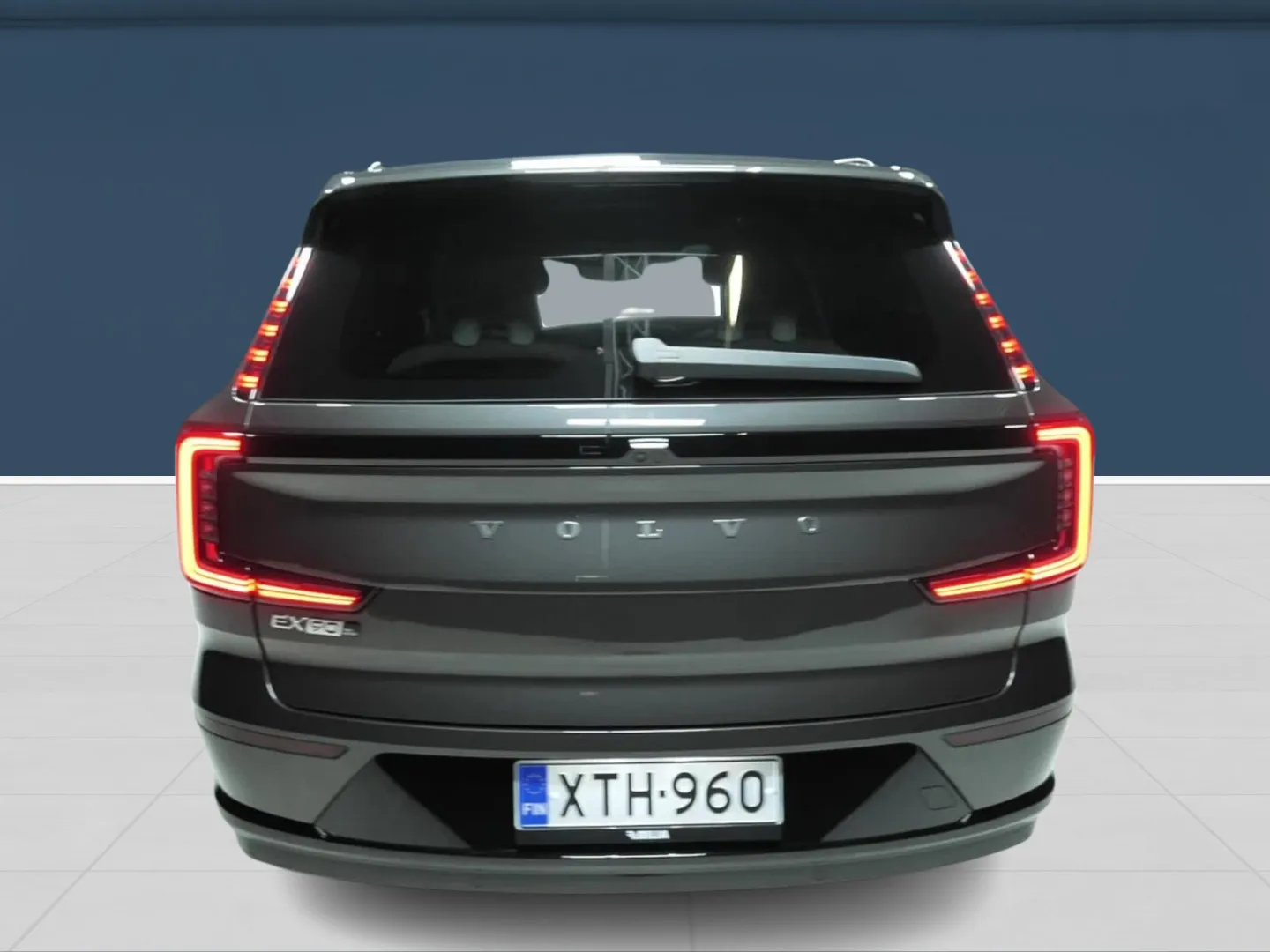 Autokuva 5 - XTH-960