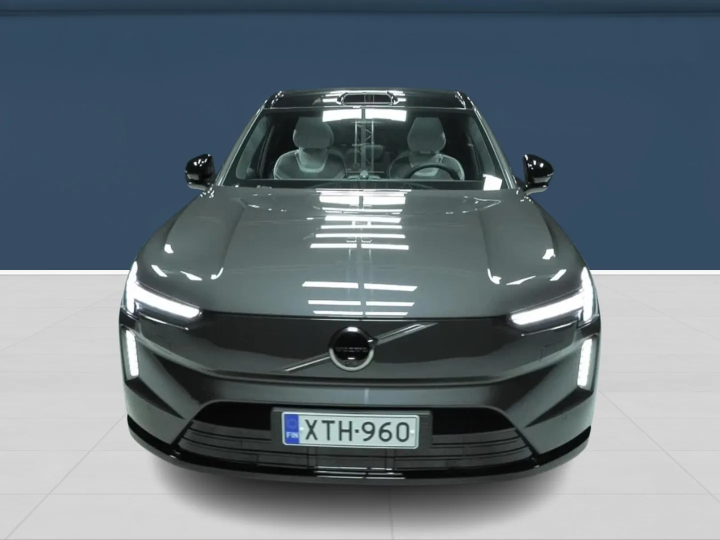 Autokuva 2 - XTH-960