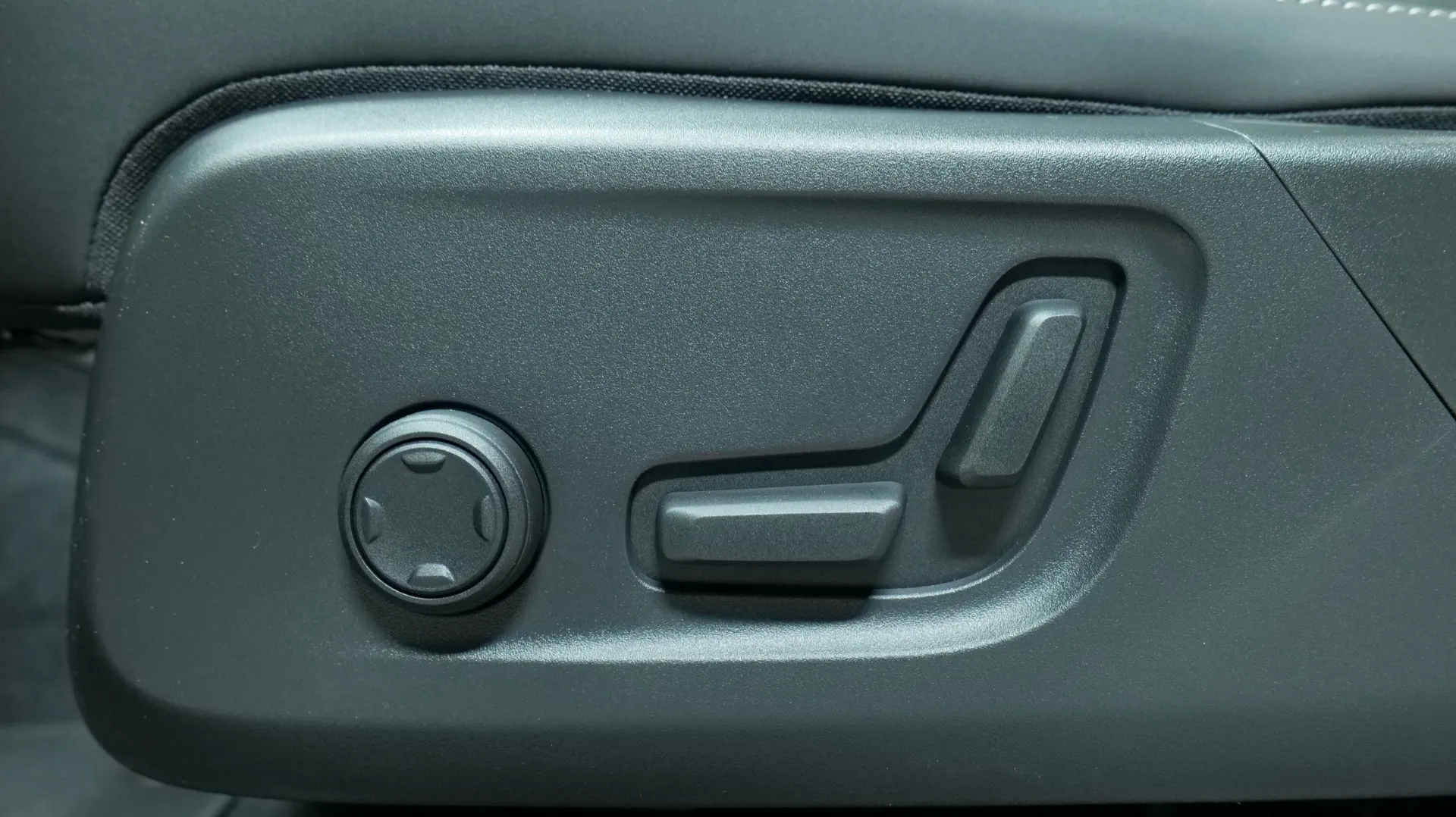 Autokuva 10 - XTH-964