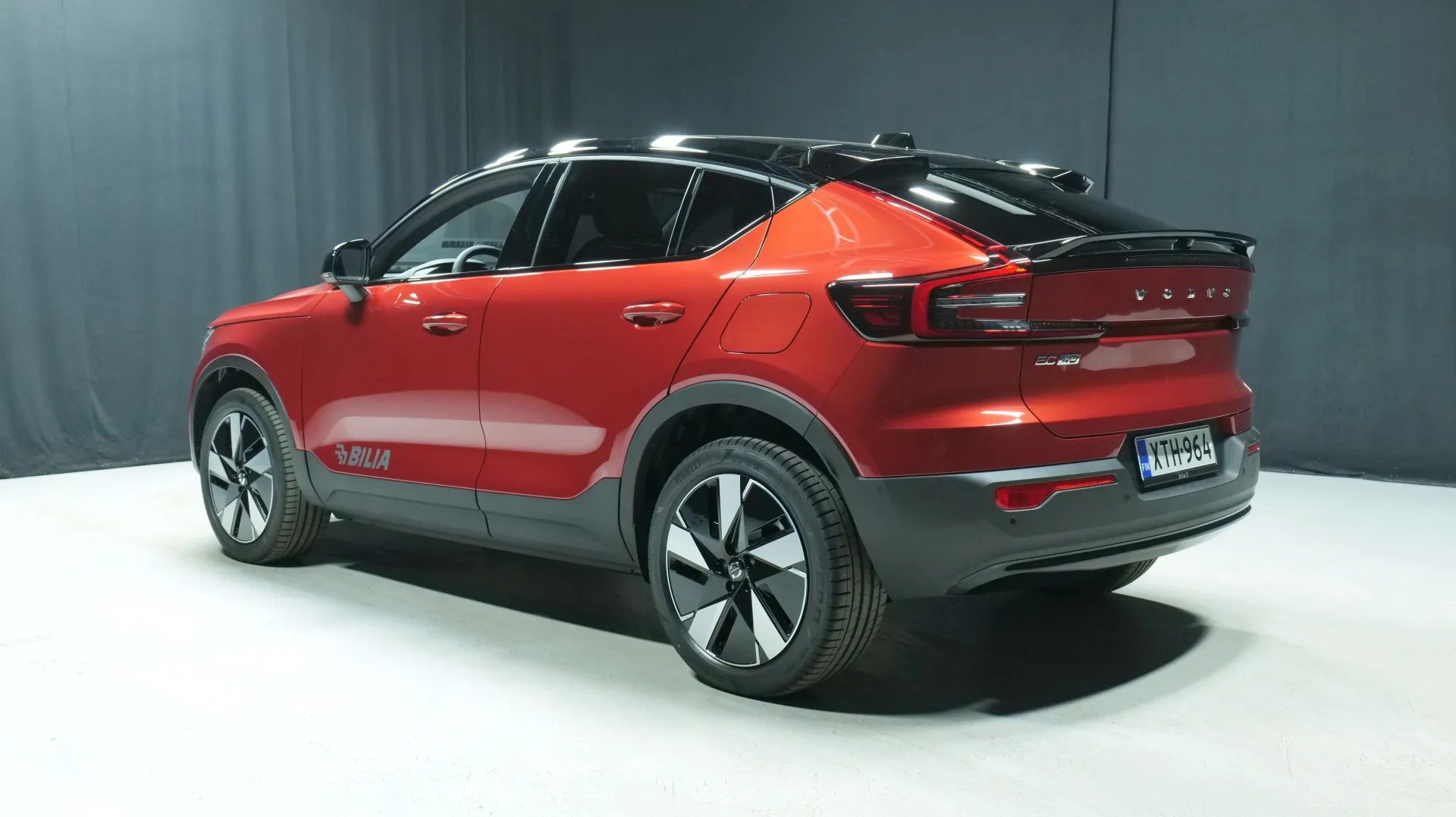 Autokuva 2 - XTH-964