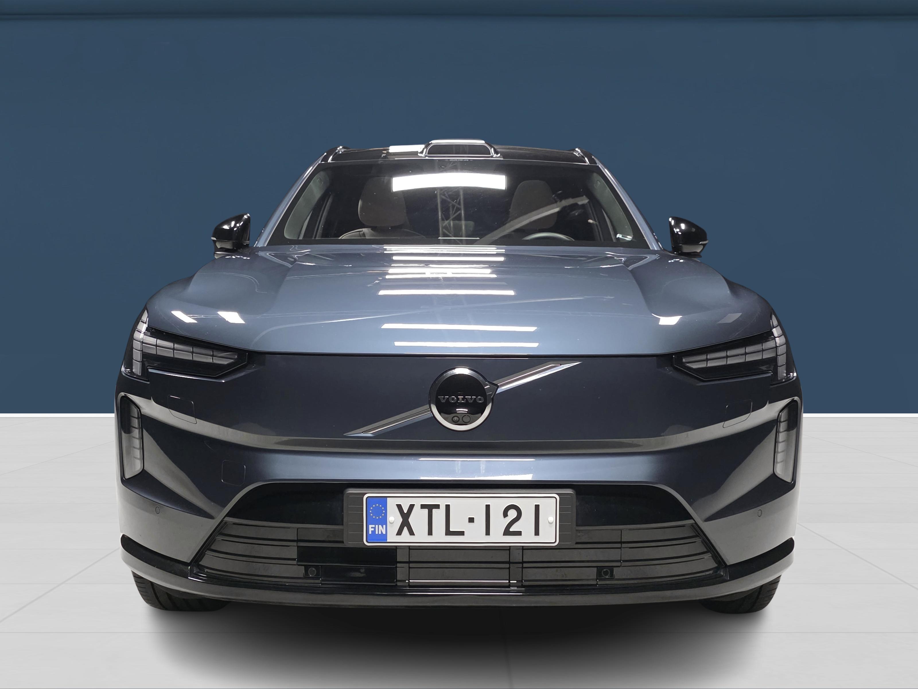 Volvo EX90 Twin Plus 2025, photo 2/18