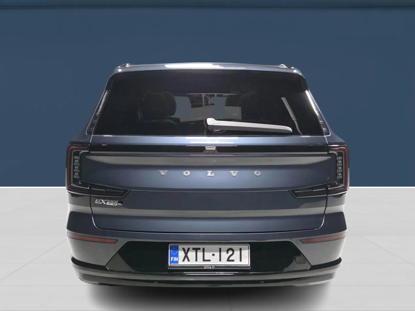 Autokuva 5 - XTL-121