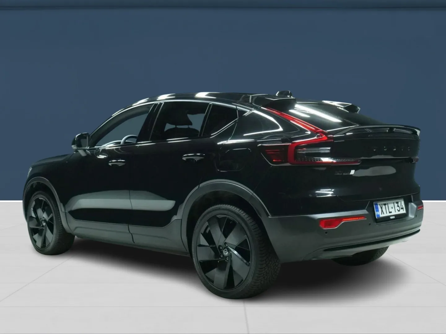 Autokuva 2 - XTL-134
