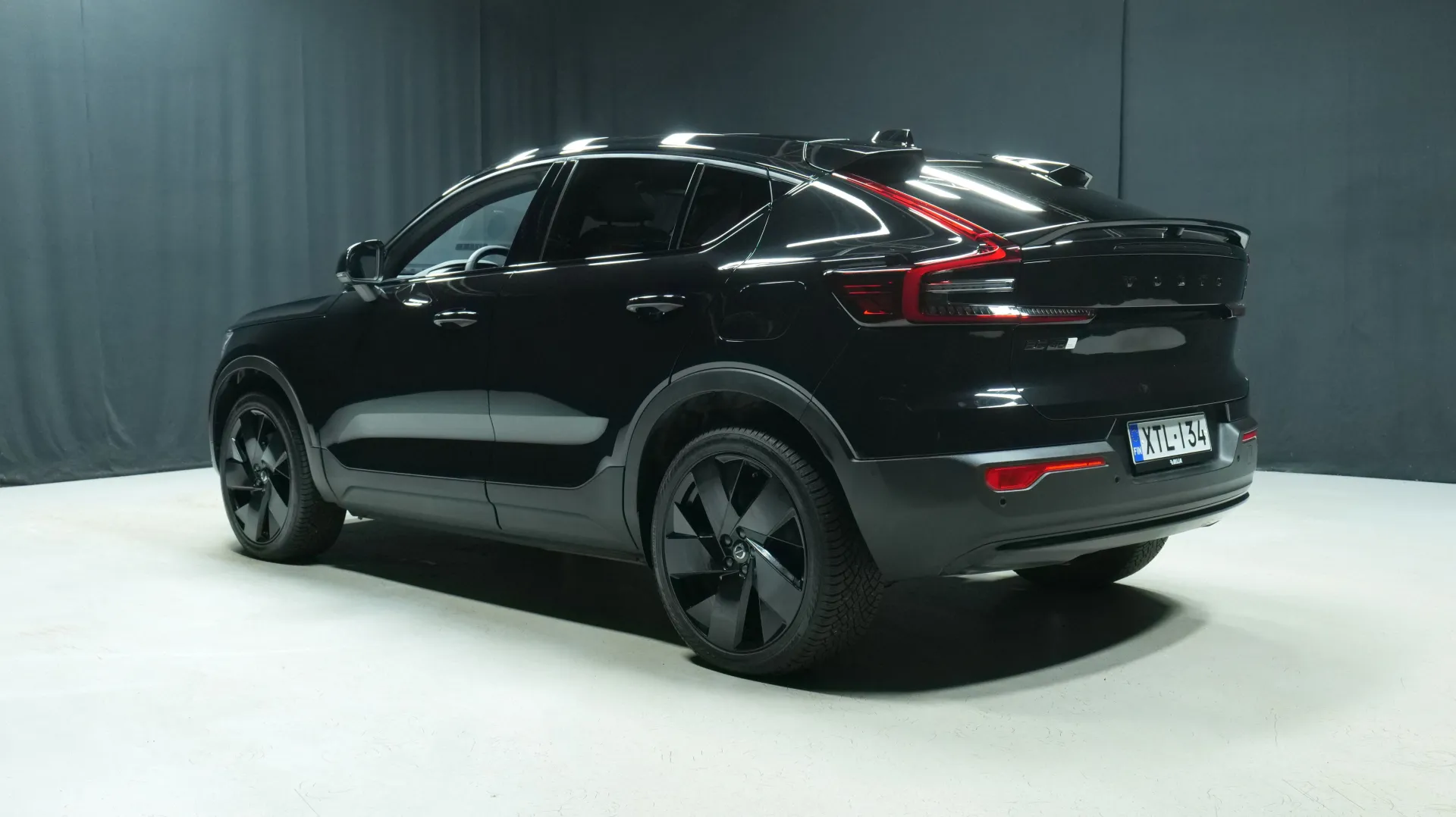 Autokuva 2 - XTL-134