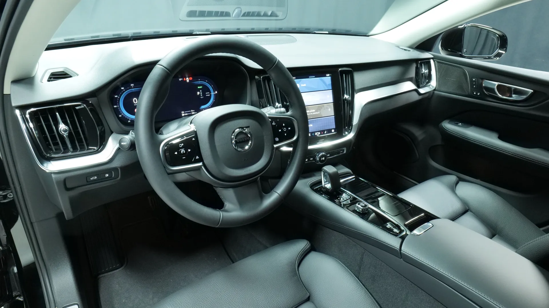 Autokuva 13 - XTM-307