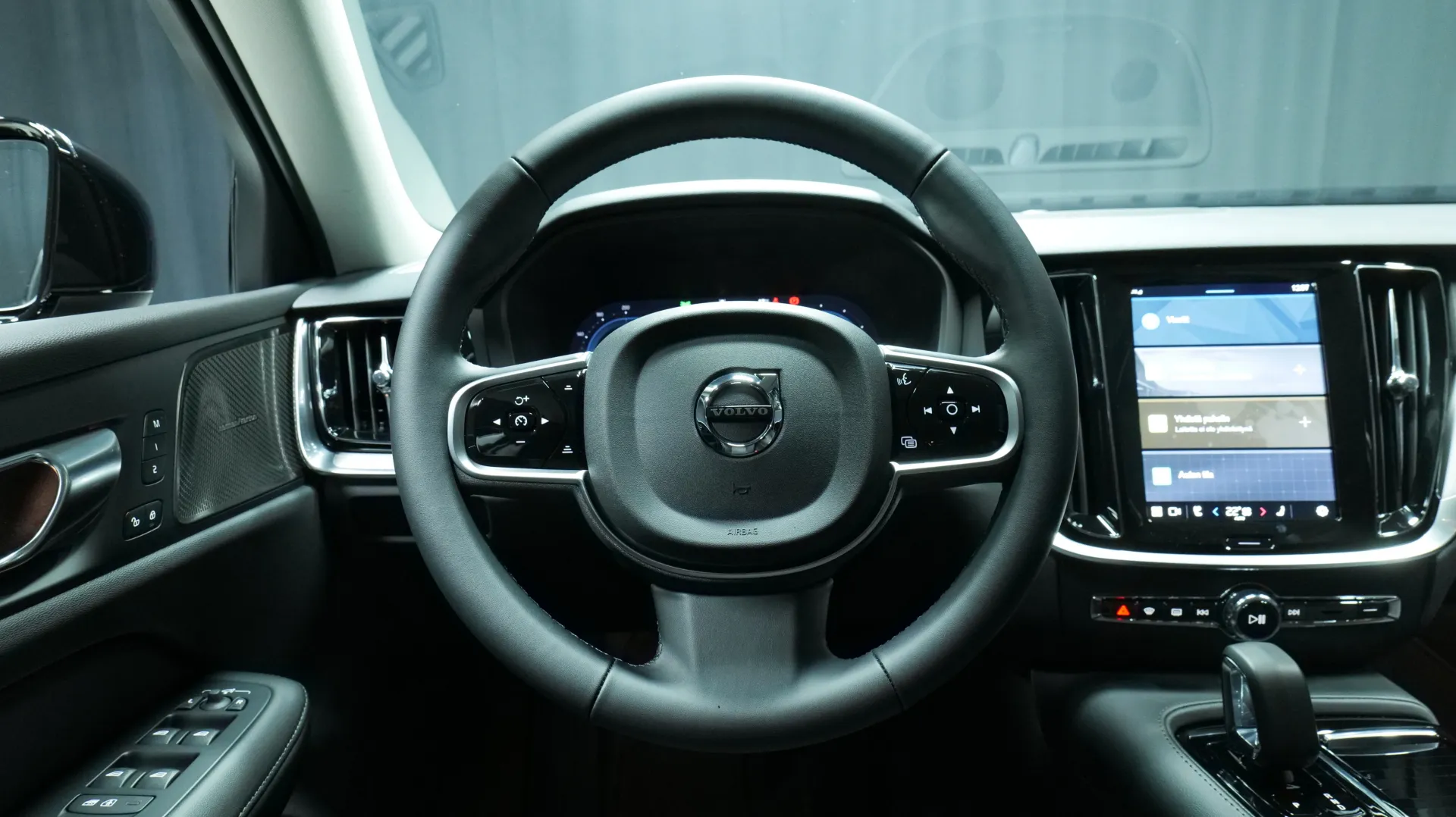 Autokuva 15 - XTM-307