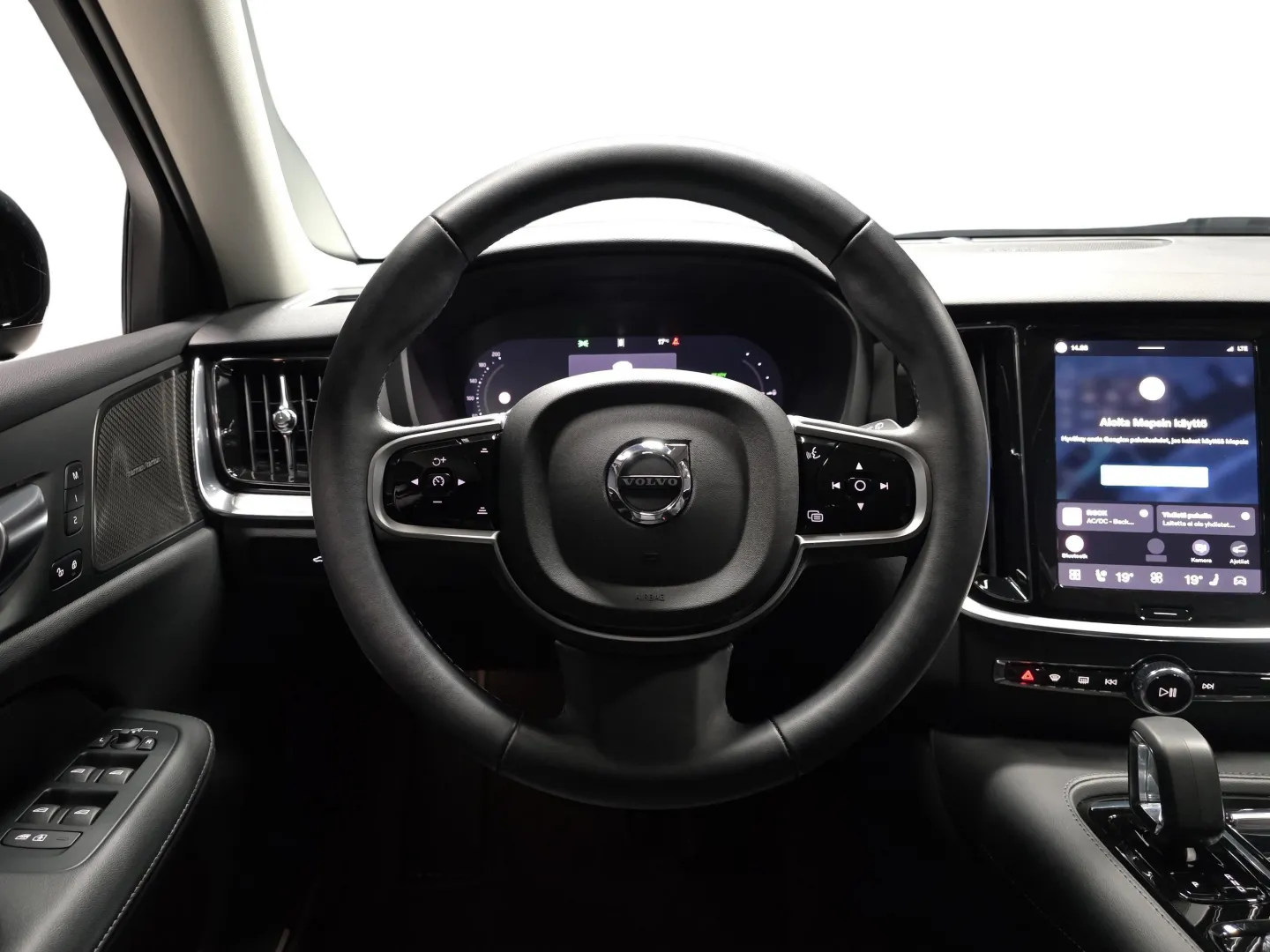 Autokuva 10 - XTM-310