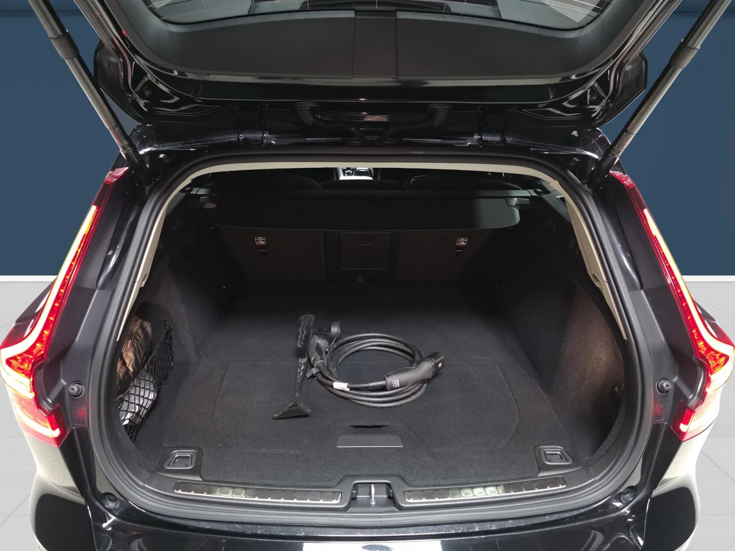 Autokuva 11 - XTM-310