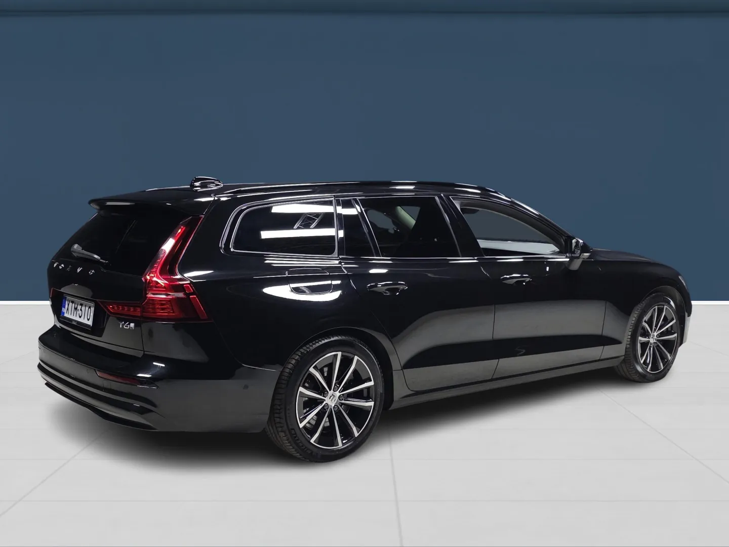 Autokuva 4 - XTM-310