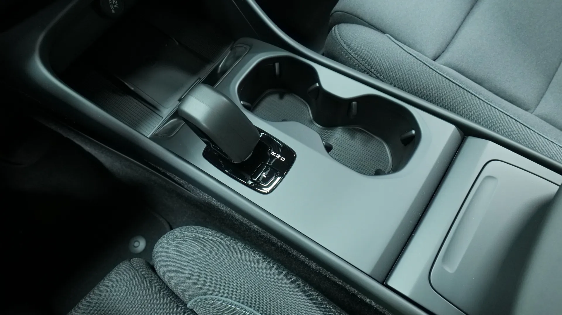 Autokuva 9 - XTM-898