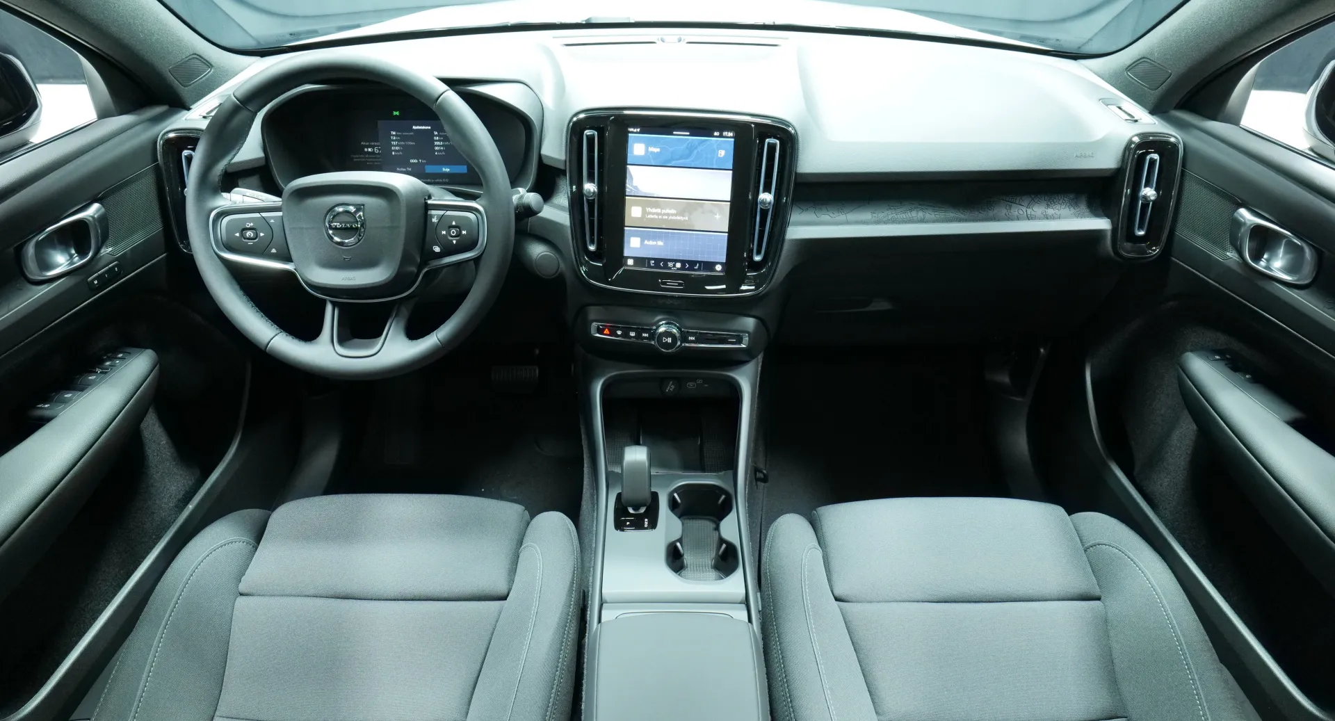 Autokuva 13 - XTM-898