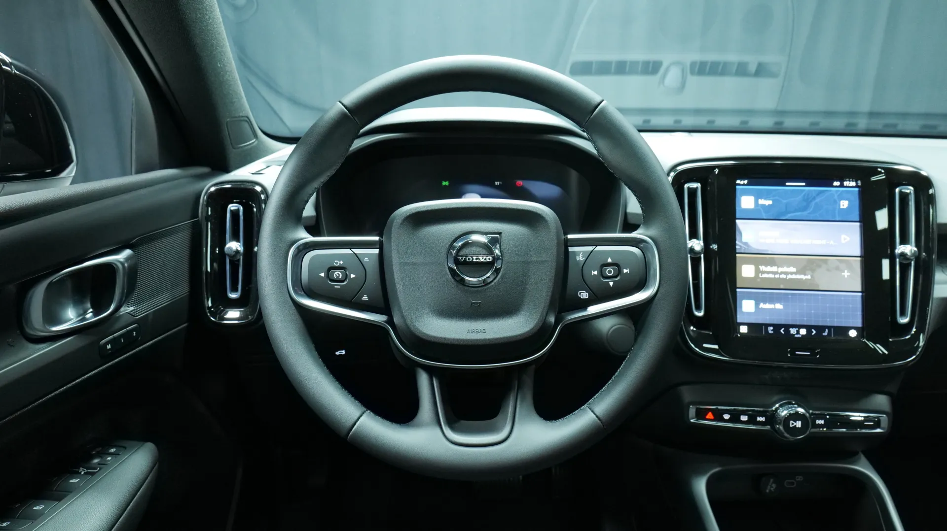 Autokuva 14 - XTM-898