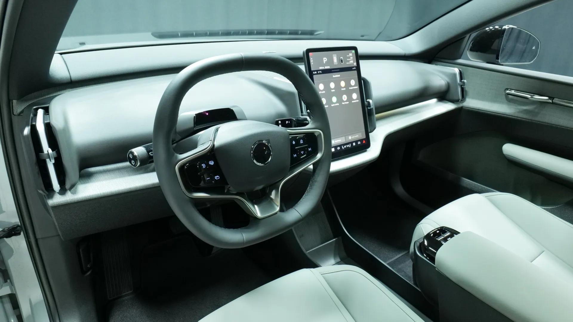 Autokuva 10 - XTM-907