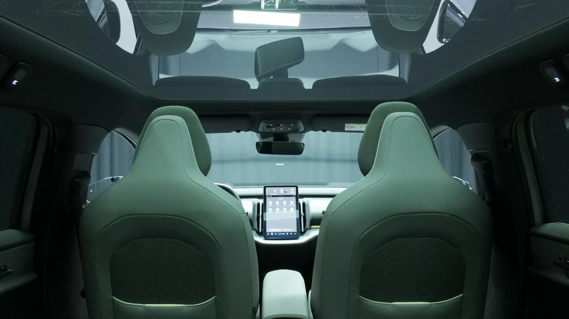 Autokuva 16 - XTM-907