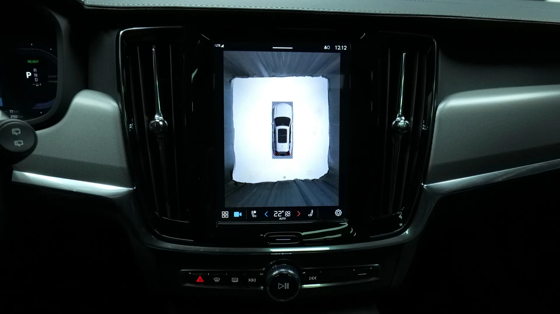 Autokuva 7 - XTM-934