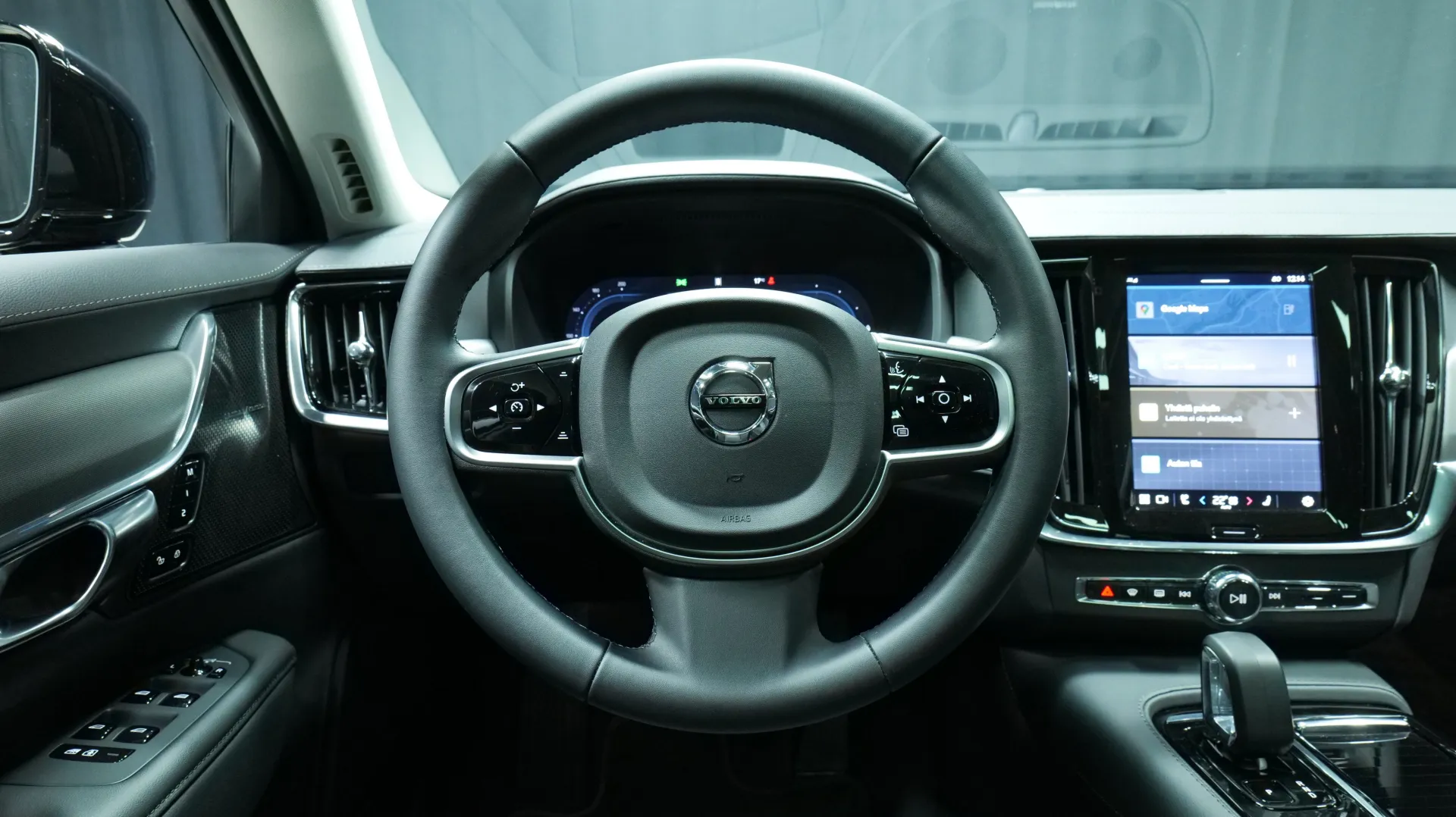 Autokuva 15 - XTM-934