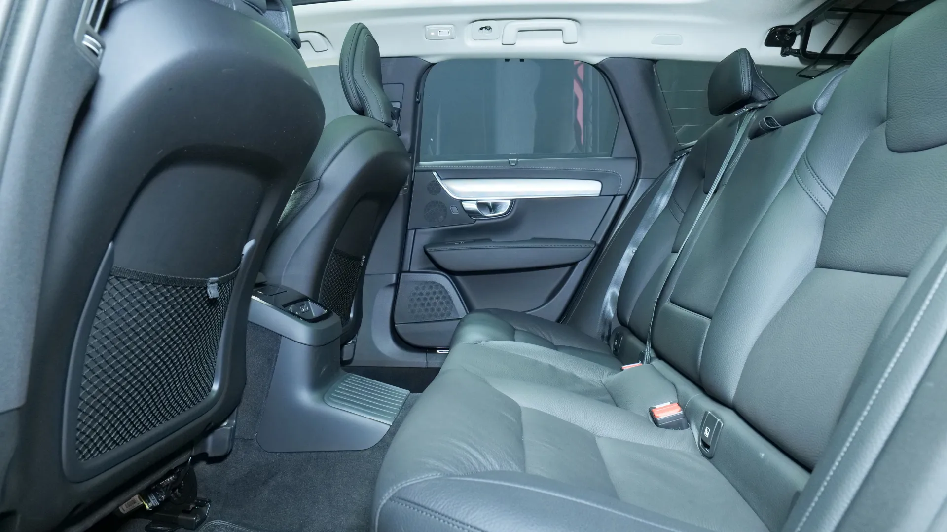 Autokuva 16 - XTM-934