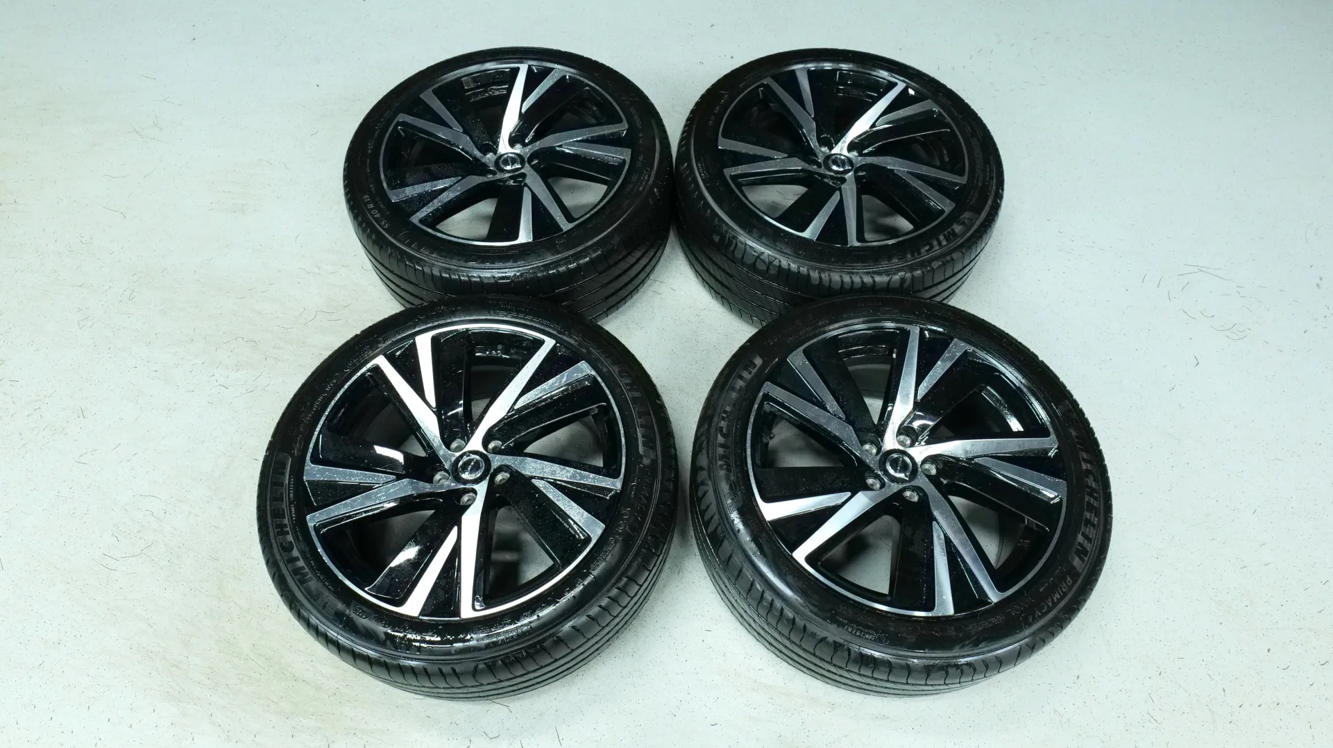 Autokuva 20 - XTM-934