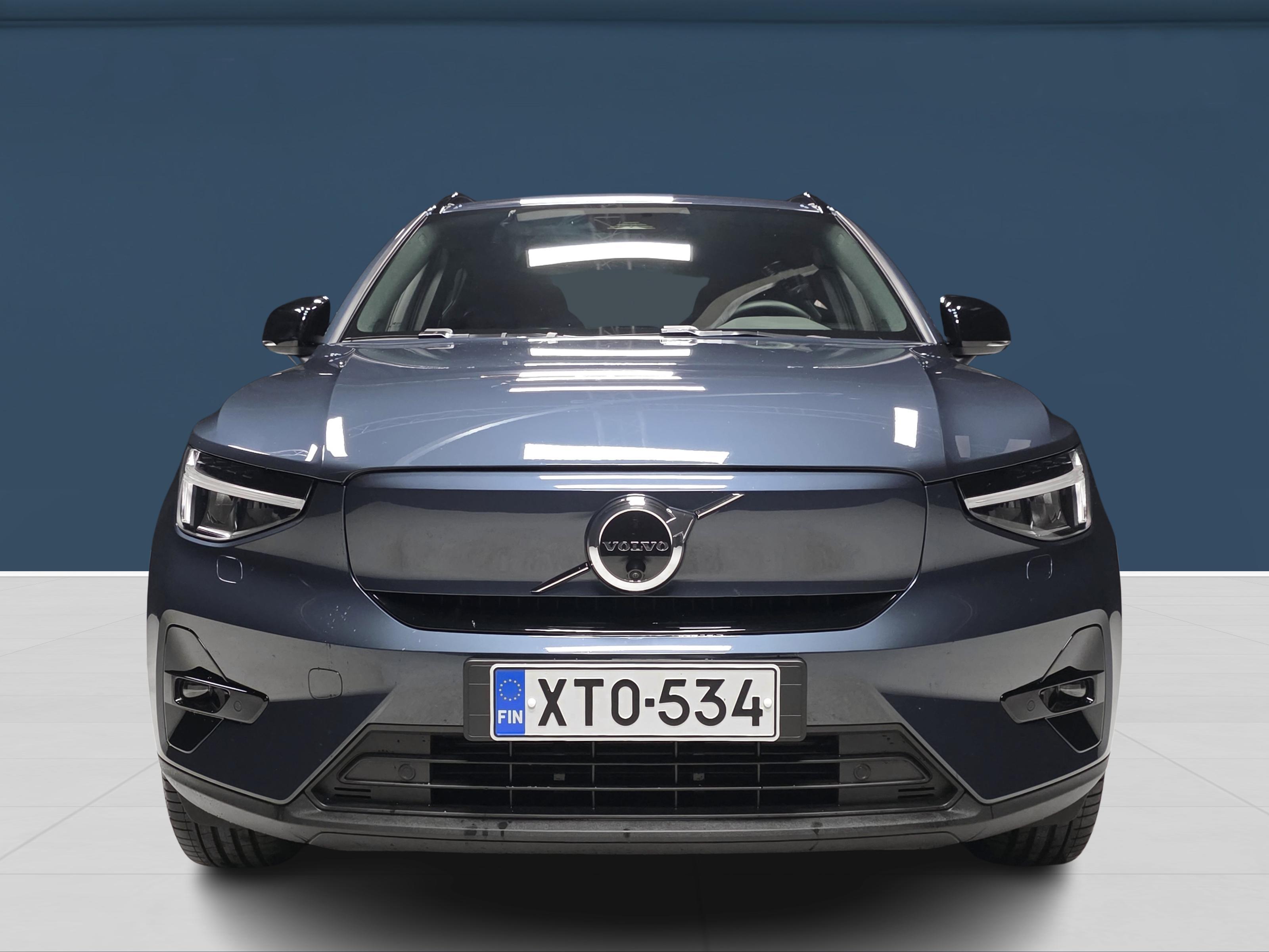 Volvo EX40 Twin Plus 2026, photo 2/17