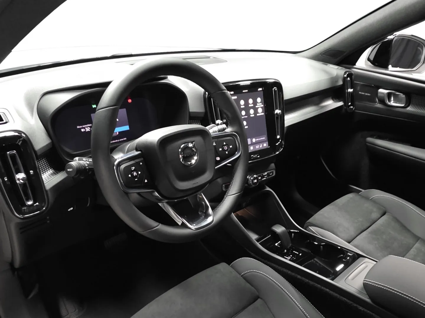 Autokuva 8 - XTT-228