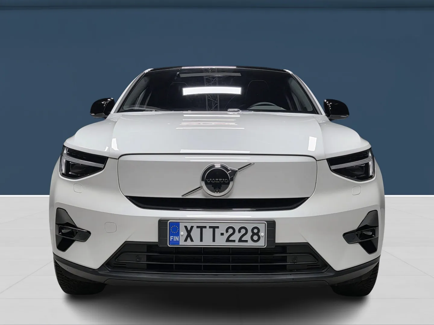 Autokuva 2 - XTT-228