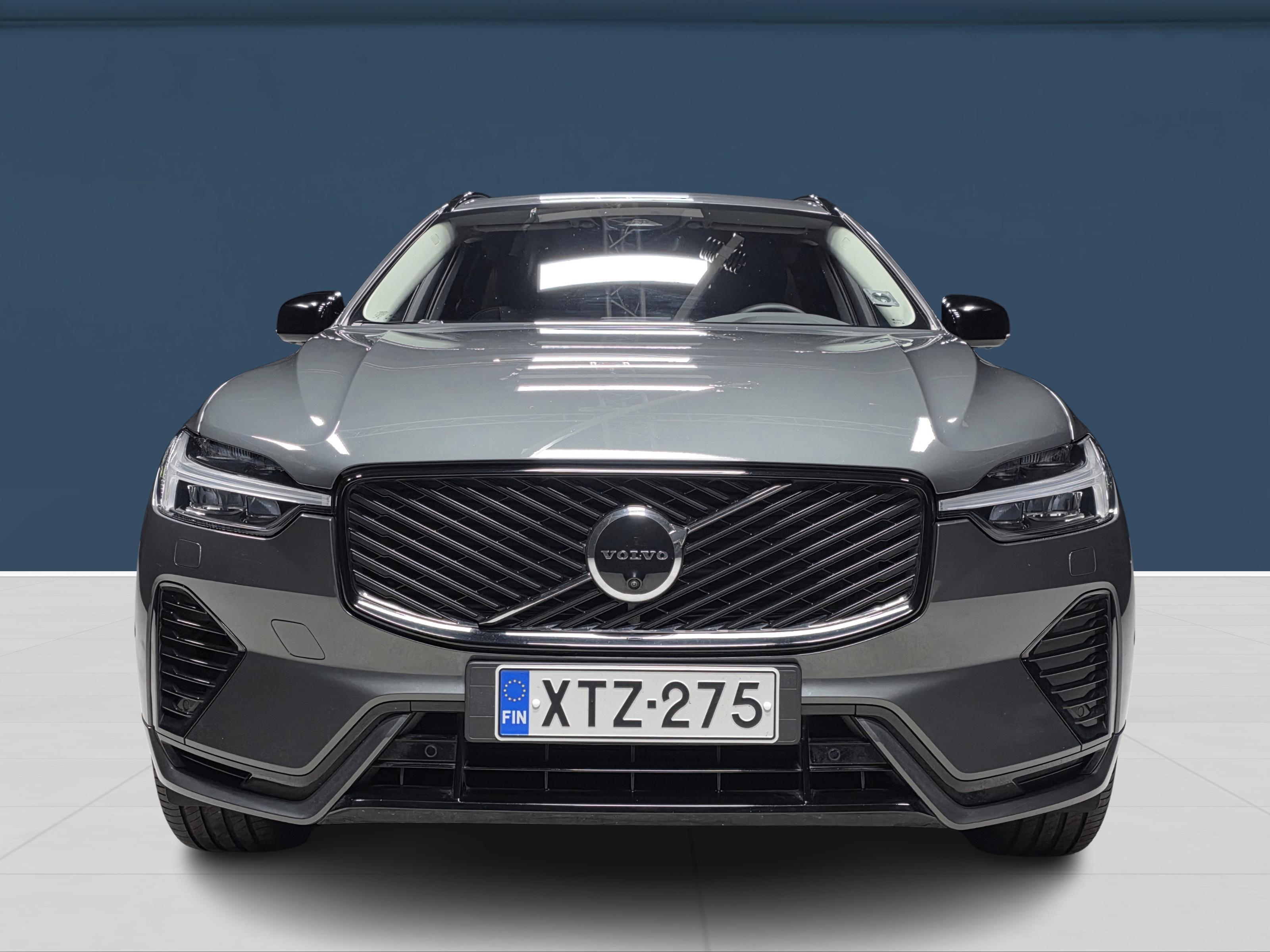 Volvo XC60 T6 AWD Long Range Plus Dark 2026, bild 2/21