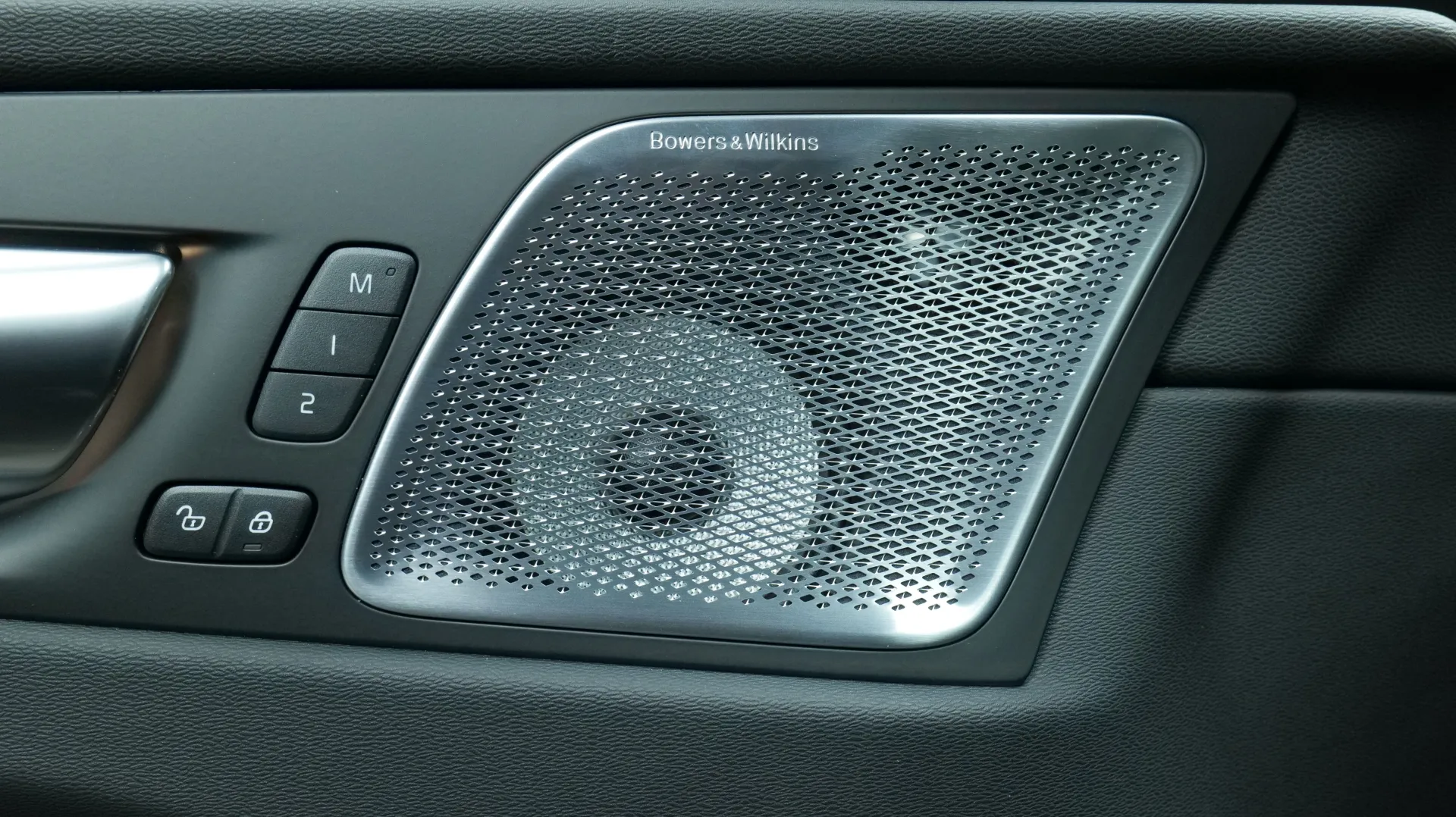 Autokuva 10 - XUZ-782