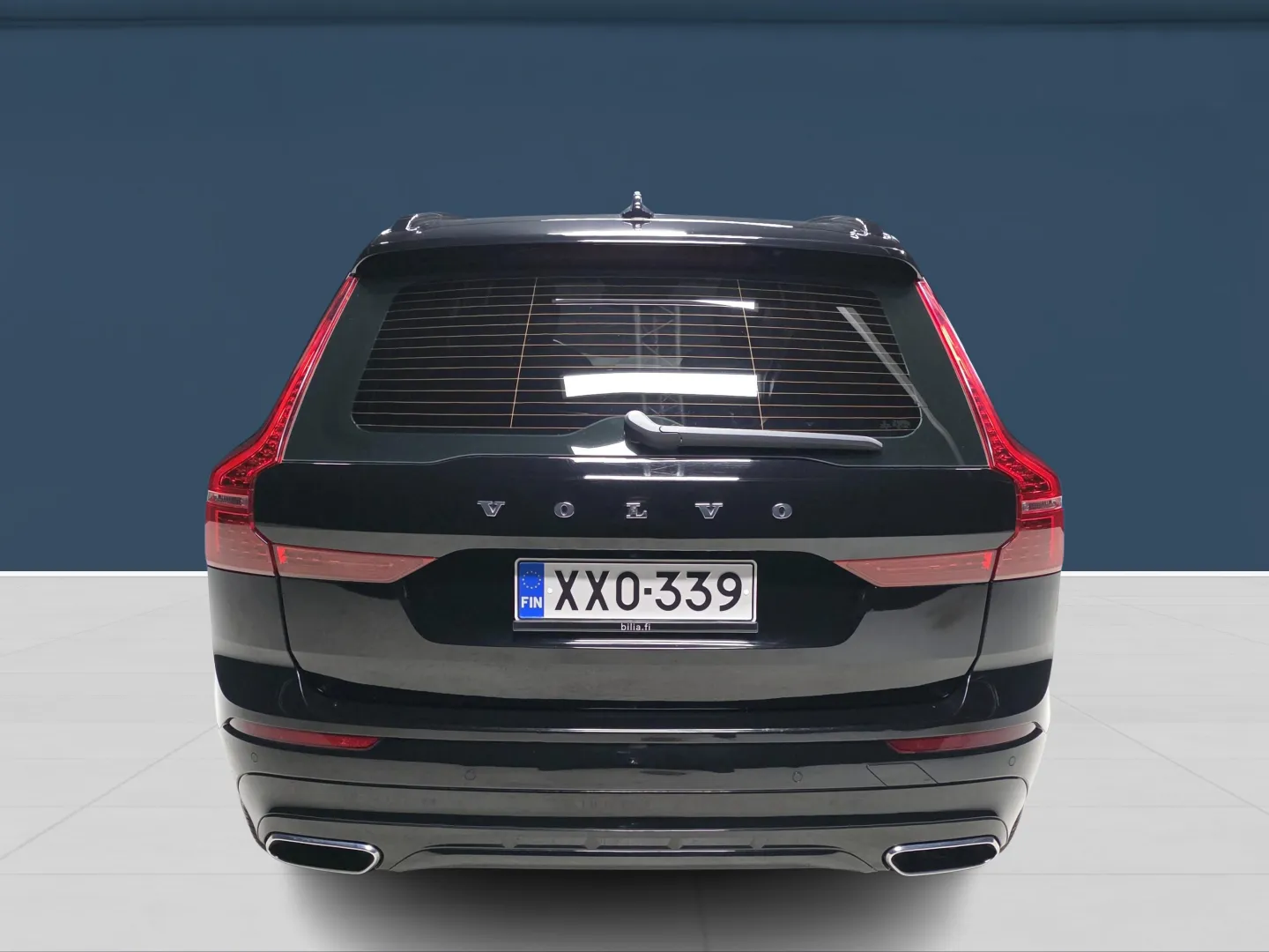 Autokuva 5 - XXO-339