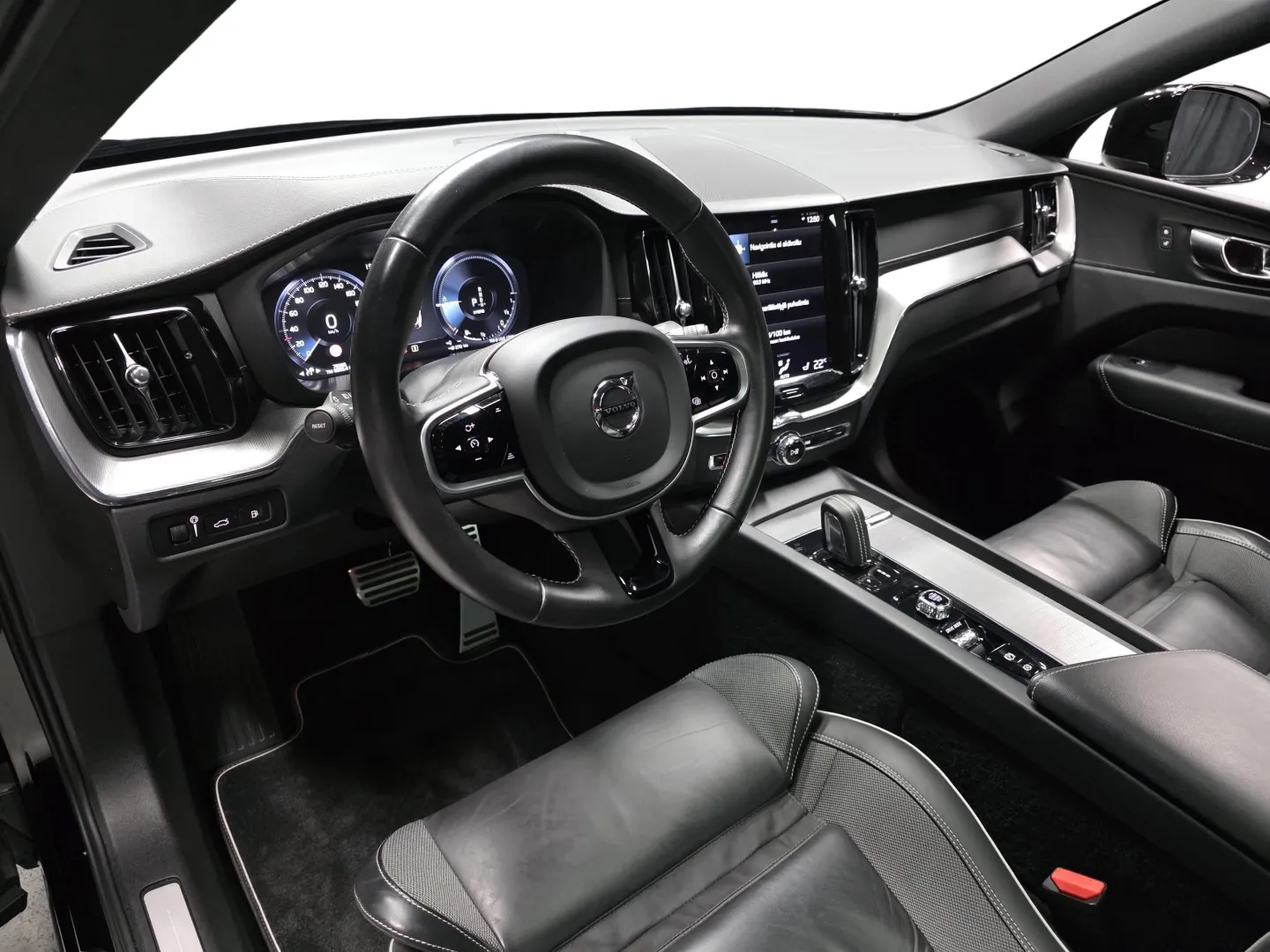 Autokuva 8 - XXO-339