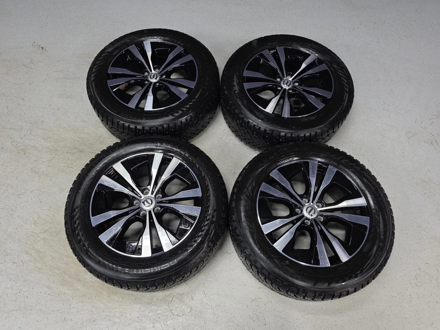 Autokuva 12 - XXO-364