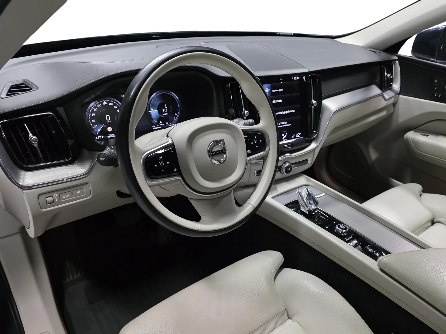 Autokuva 8 - XXO-364