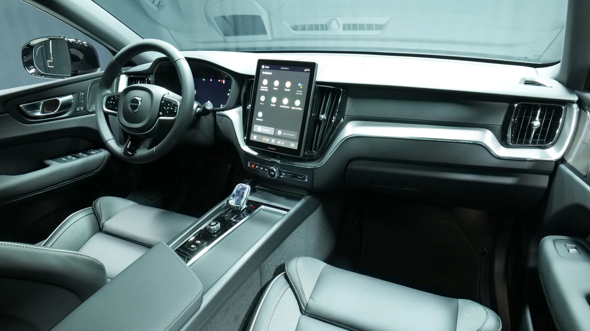 Autokuva 19 - XXZ-603