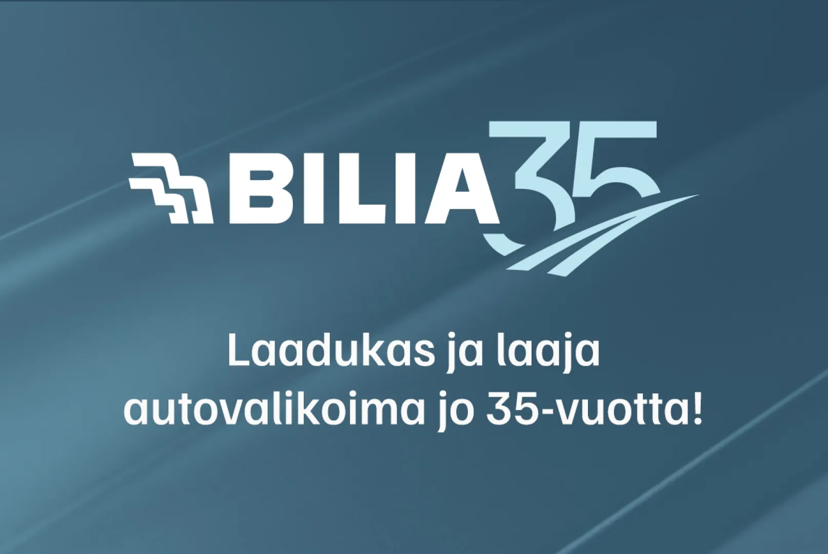 Autokuva 8 - XYR-420