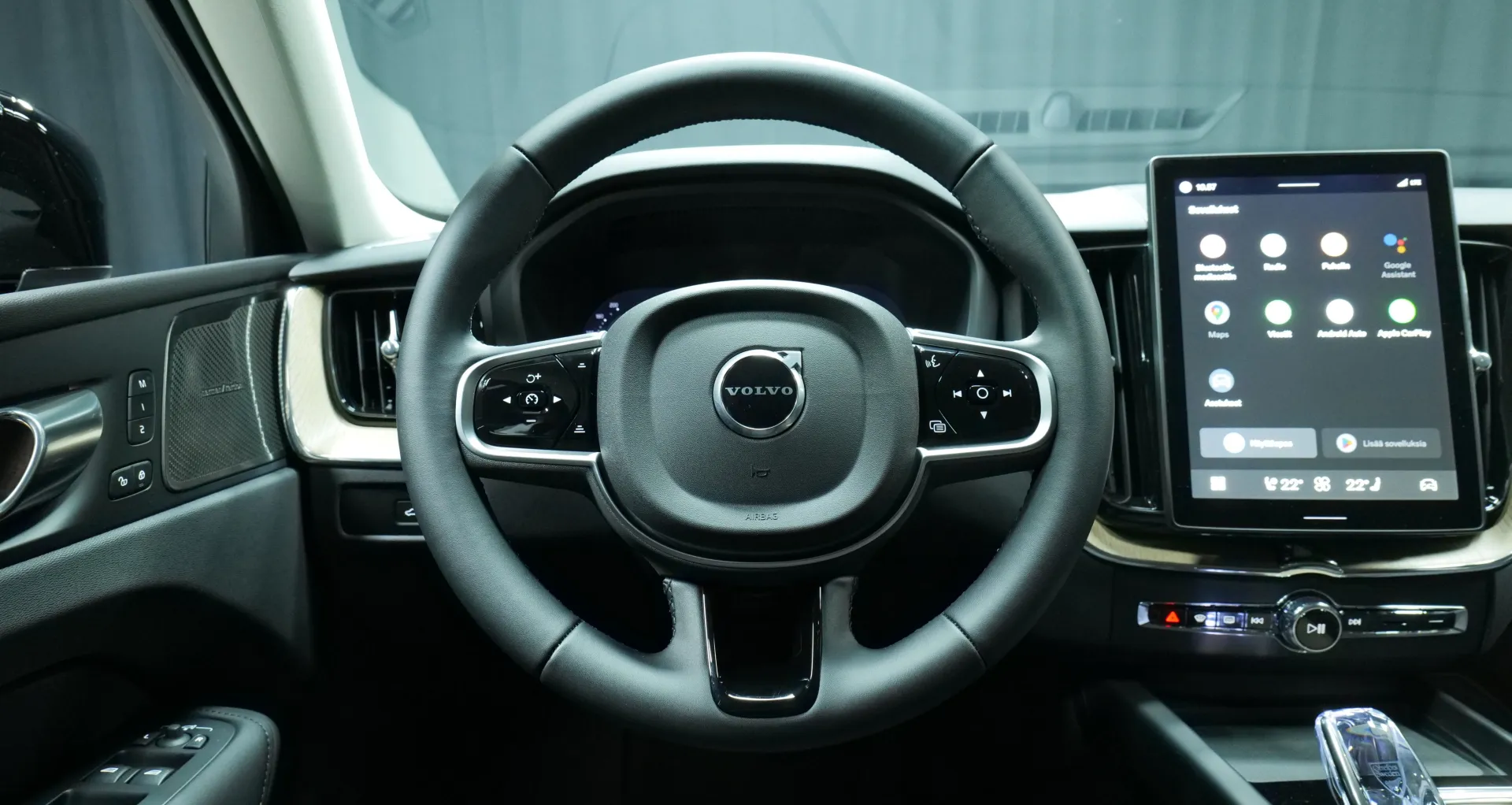 Autokuva 15 - XYR-420