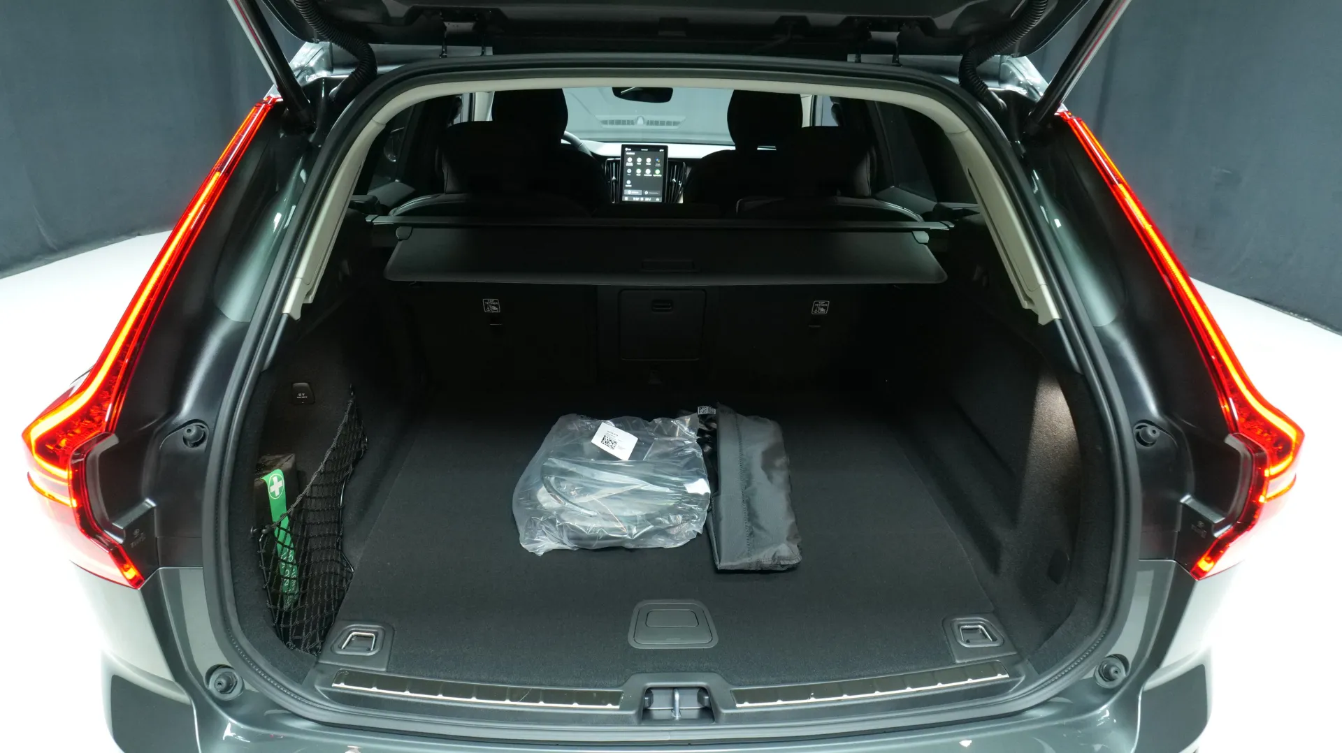 Autokuva 17 - XYR-918