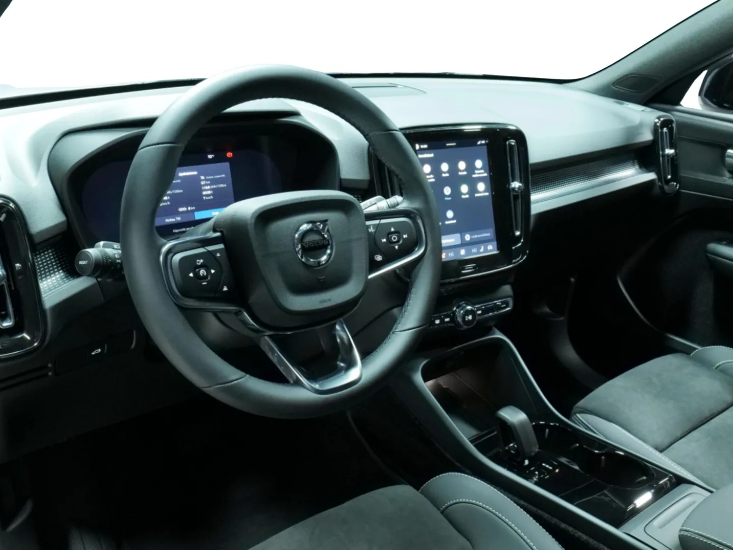 Autokuva 8 - XYR-921