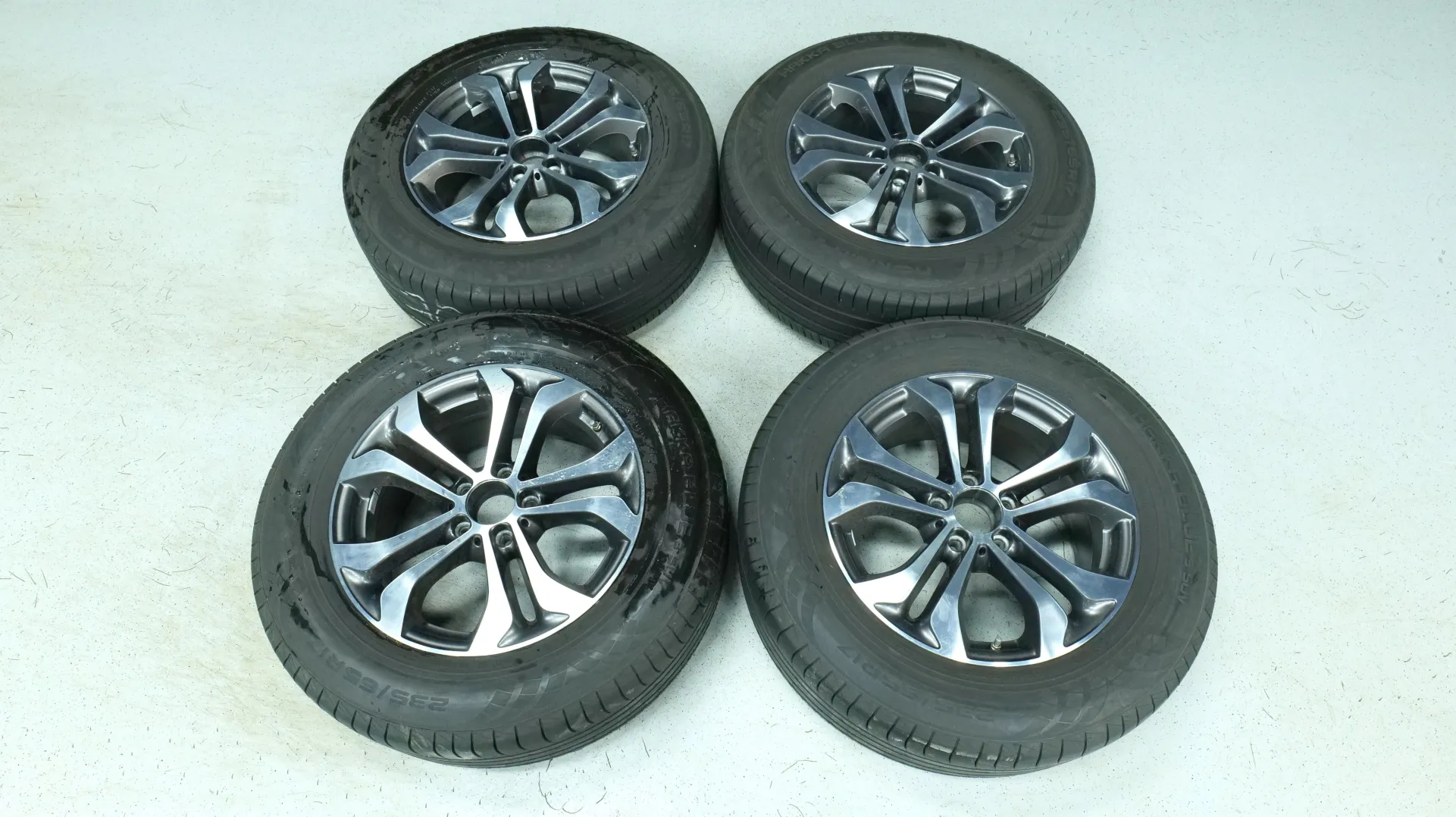 Autokuva 18 - YJE-465