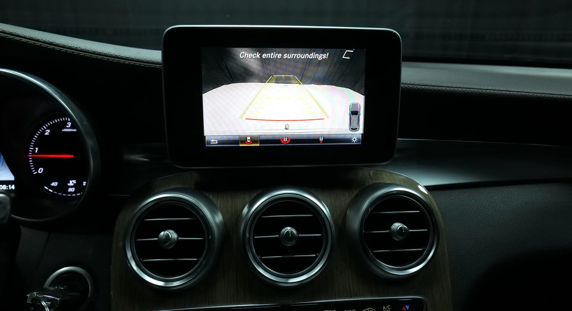 Autokuva 7 - YJE-465