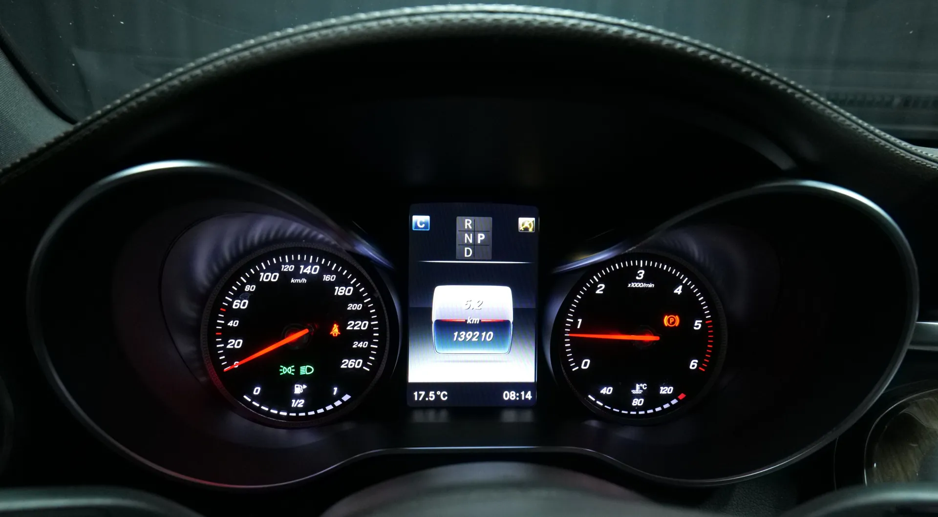 Autokuva 6 - YJE-465