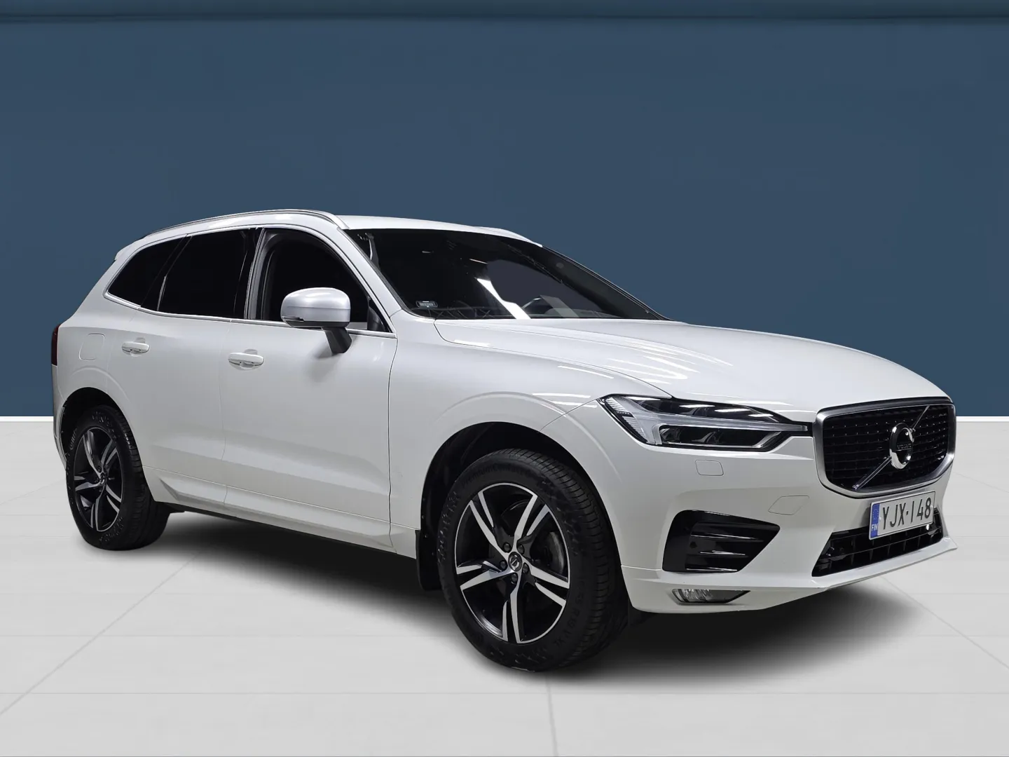 Autokuva 3 - YJX-148
