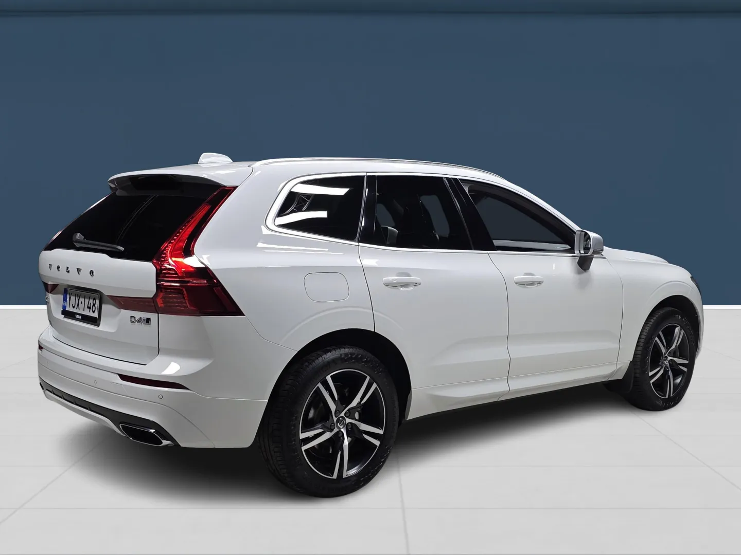 Autokuva 4 - YJX-148