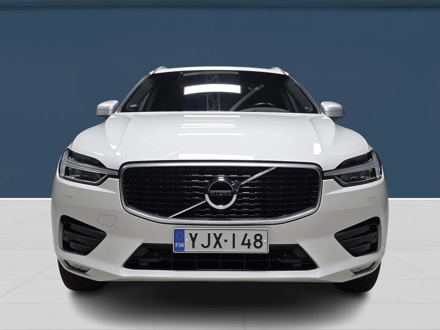 Autokuva 2 - YJX-148