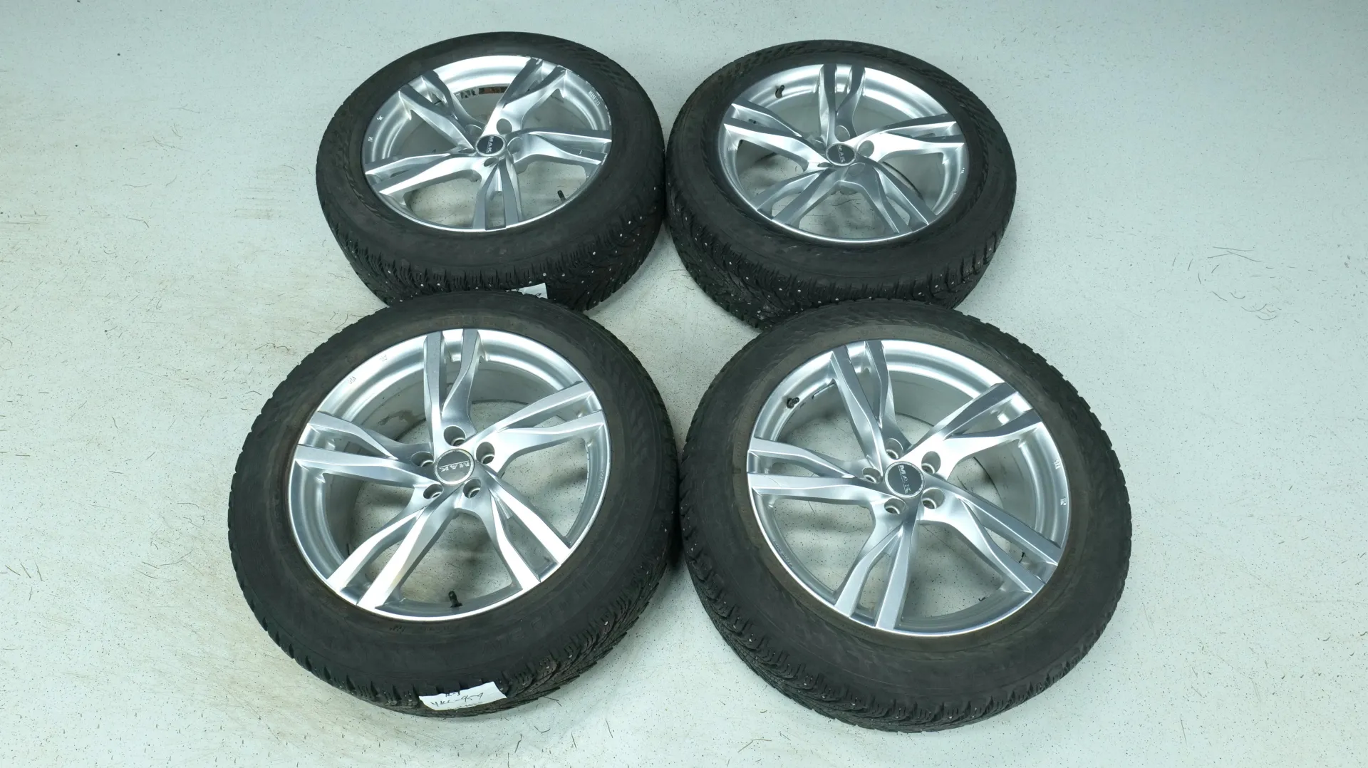 Autokuva 20 - YKC-959