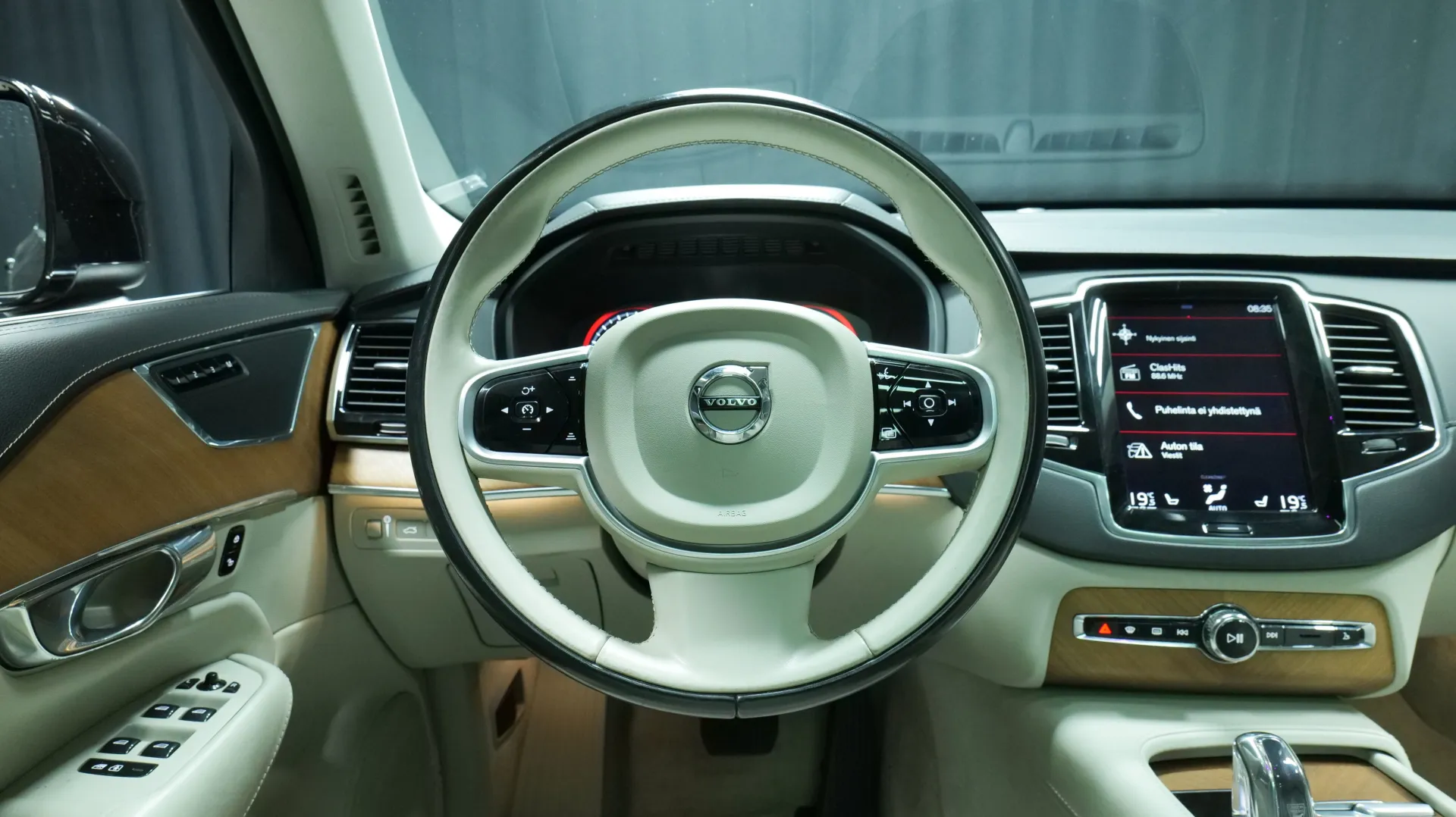 Autokuva 16 - YKE-789