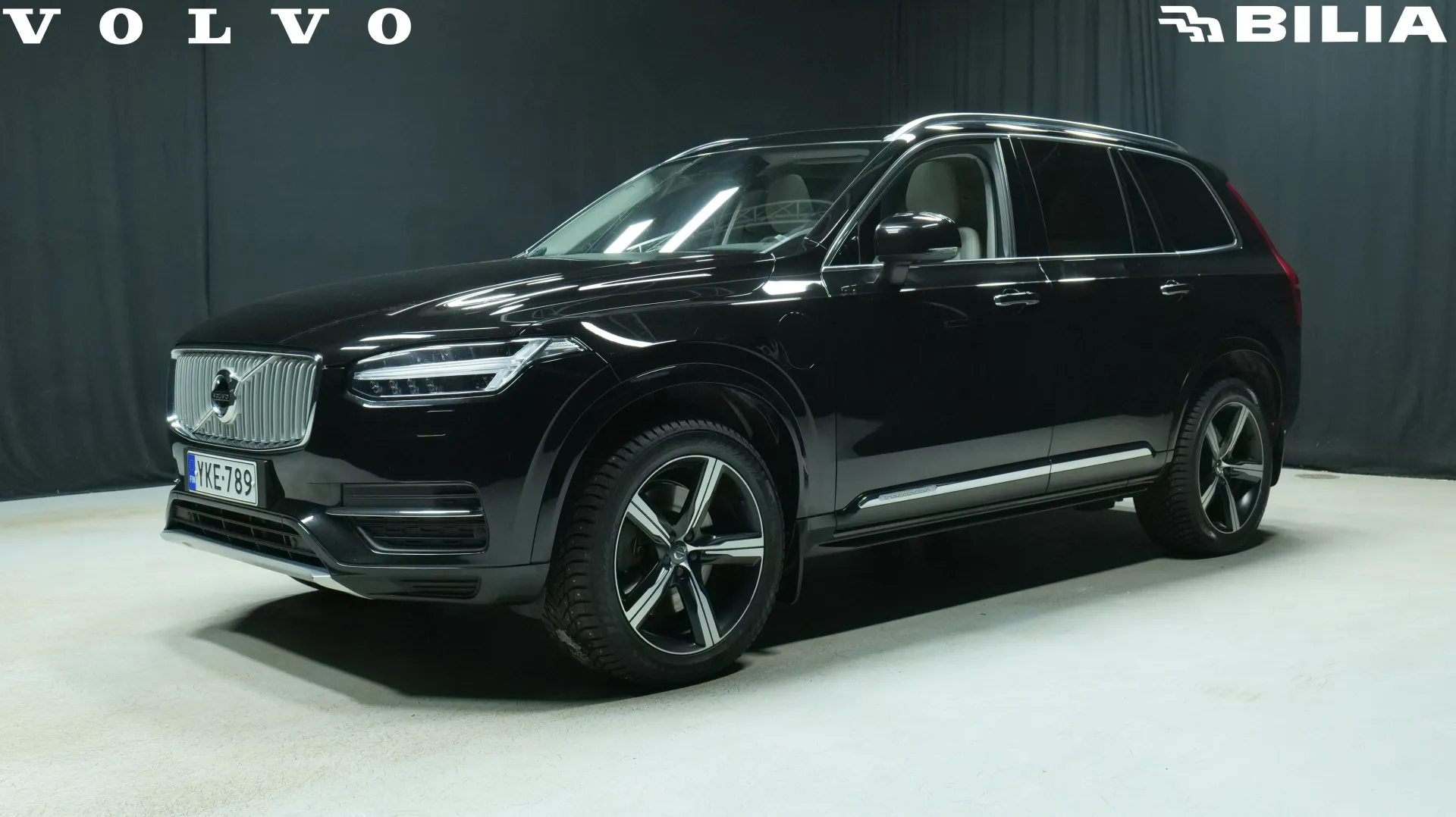 Volvo XC90 YKE-789