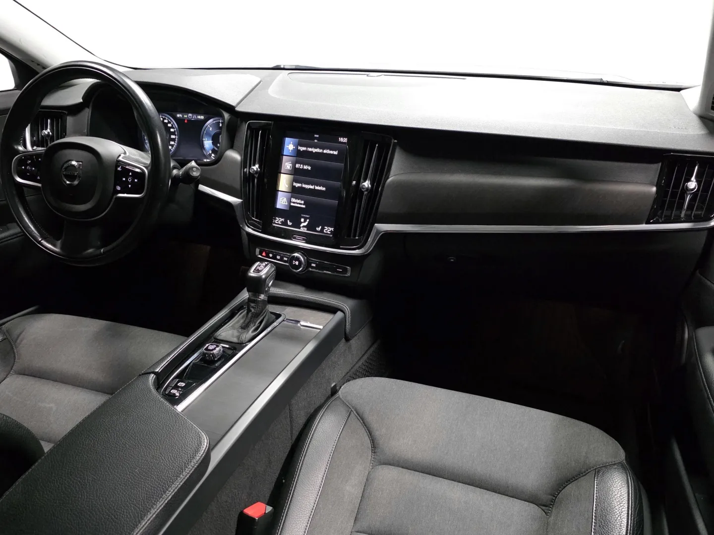 Autokuva 16 - YKL-633