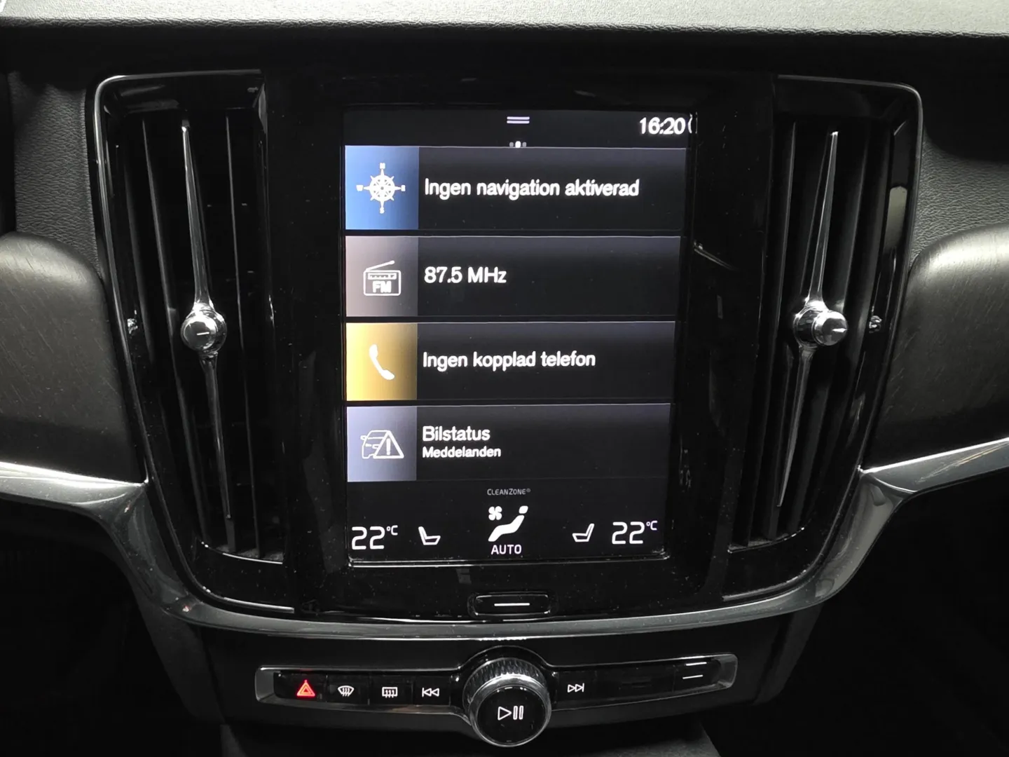 Autokuva 13 - YKL-633