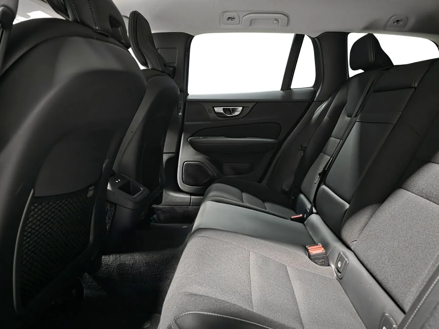 Autokuva 9 - YKO-199