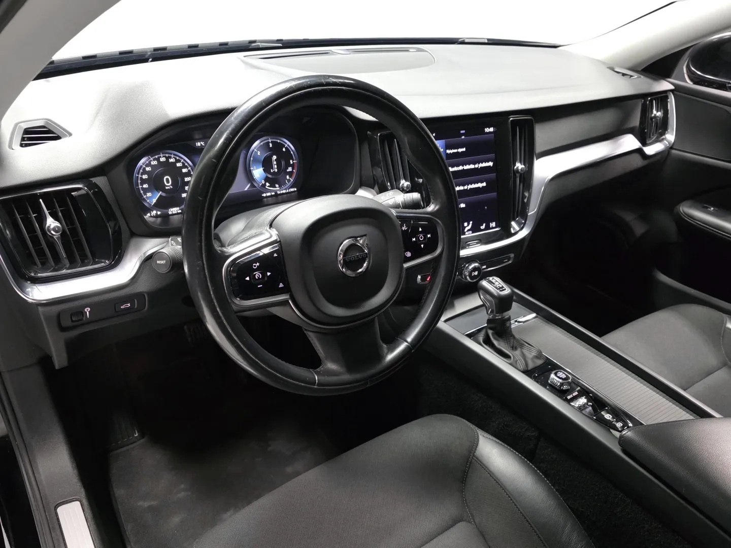 Autokuva 8 - YKO-199