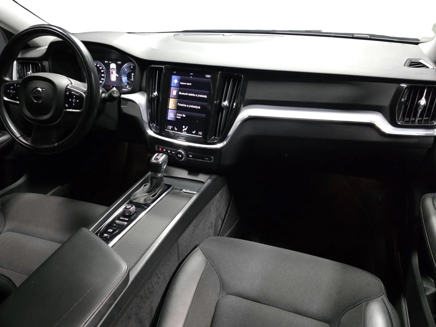 Autokuva 17 - YKO-199